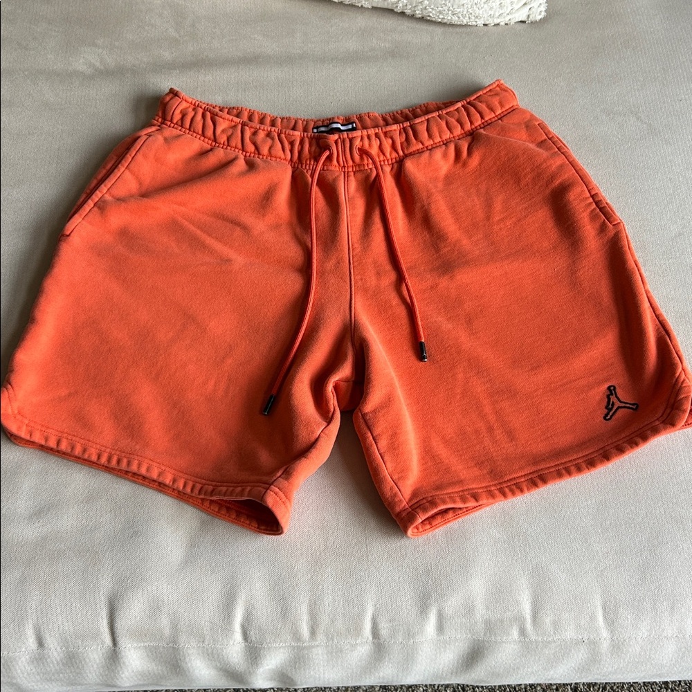 Air Jordan Essentials‎ standard fit fleece shorts orange Mens Size L